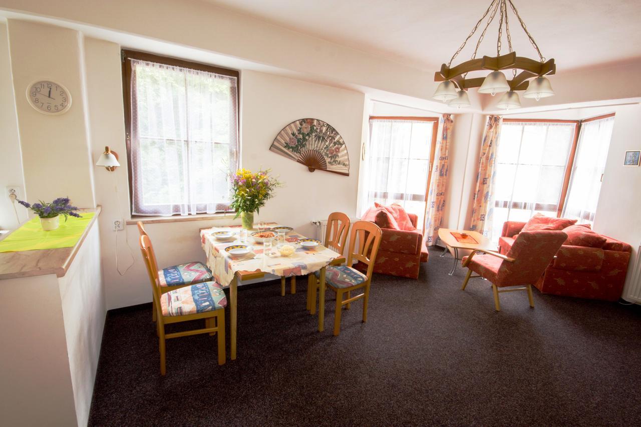Apartman K Lanovce Apartment Яхимов Екстериор снимка